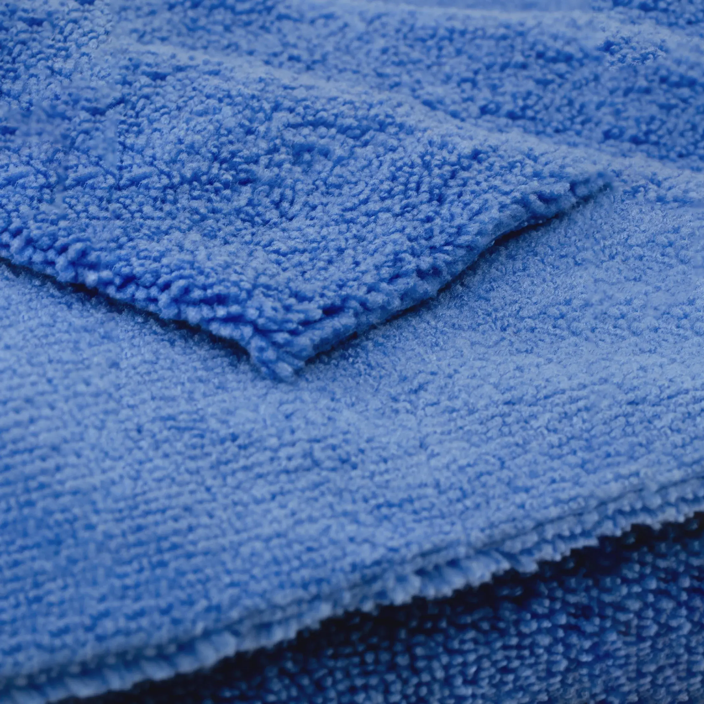Dual Pile 400gsm Microfibre Towel DBV-CL-01DP400-BL-2309