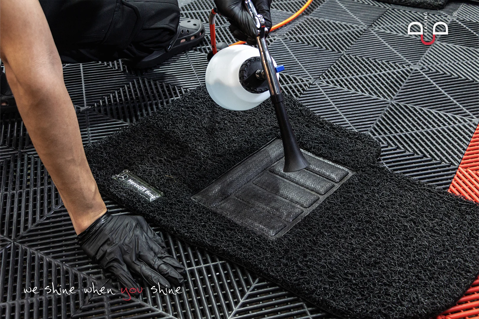 Deep Mats Cleaning - CarSPA